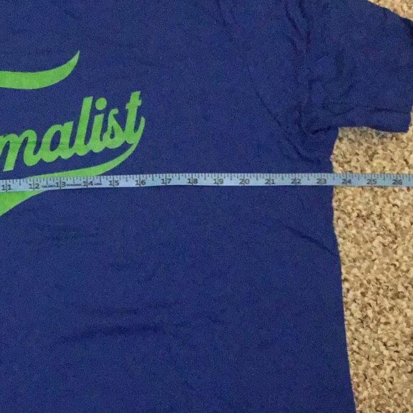 Women’s Graphic T 2XL - BNWOT - Picture 3 of 3